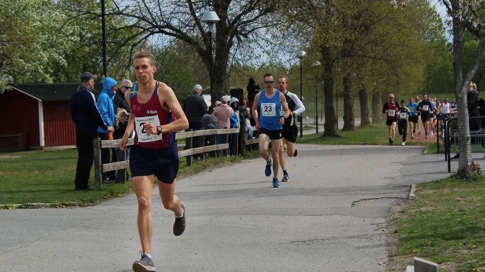 Linus Rosdal ledde under loppet, från början till slut.