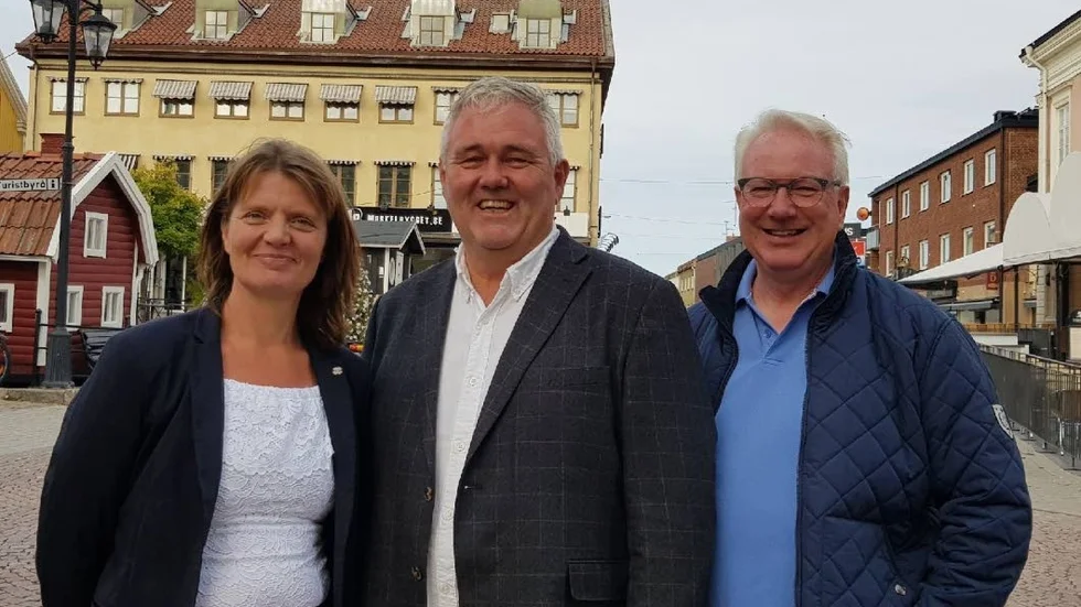 RIksdagsledamoten Anders W Jonsson, centerns vice ordförande mötte upp några av partiets lokala företrädare i Vimmerby, Ingela Nilsson Nachtweij och Leif Larsson.
