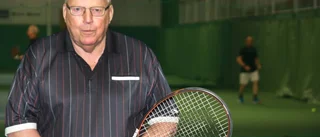 Sylve är spindeln i tennisnätet
