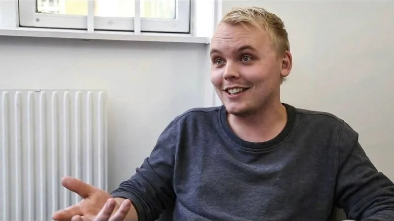 Alfred Svensson från Tuna gör succé på TV.