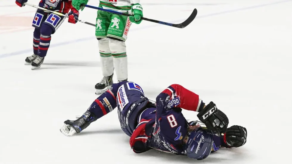 Viktor Svedberg efter tacklingen på torsdagskvällen.