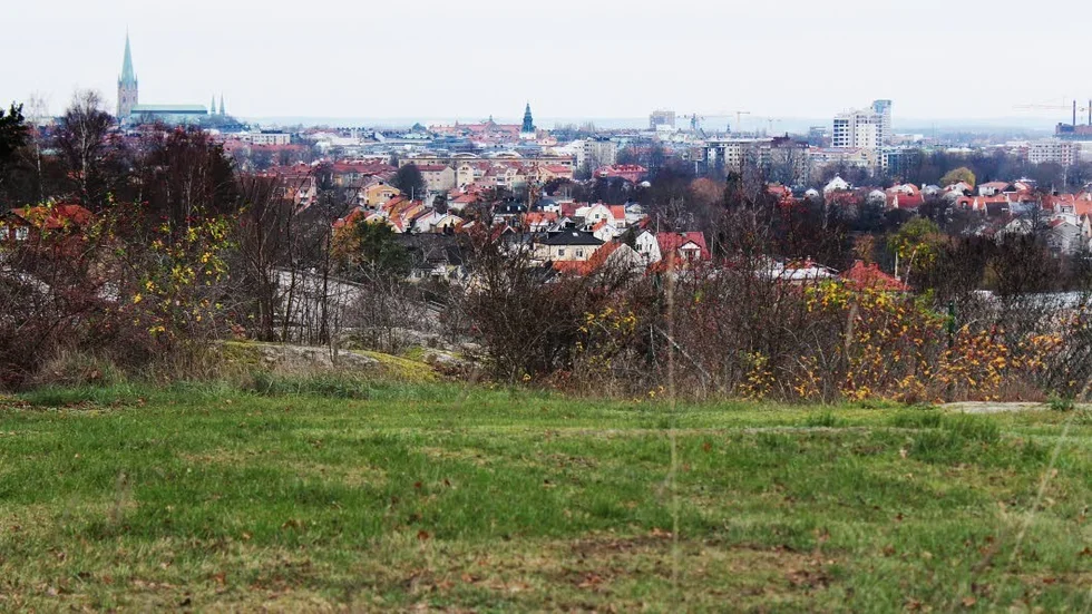 Från Koberget är det utsikt över hela Linköping, även en grå dag i november.