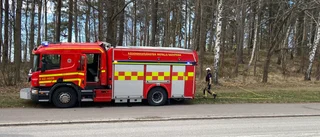 Mindre gräsbrand bröt ut i centrala Motala