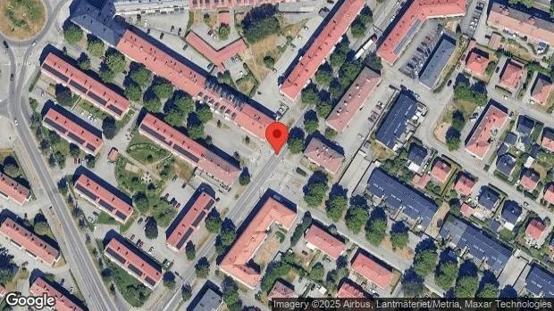 Stopp på väg 53 på grund av trafikolycka med en lastbil