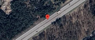 Stopp på E4 efter singelolycka