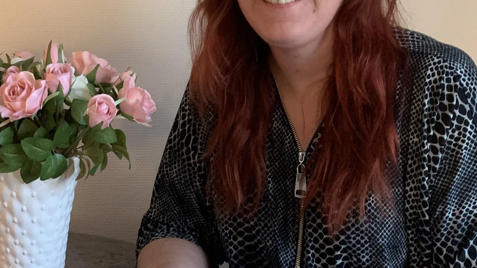 Här ser vi Veronica Petersson som tagit initiativ till Julhjälpen i Söderköping.