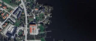 Fastigheten på postadress Alviksvägen 2B i Stallarholmen har bytt ägare