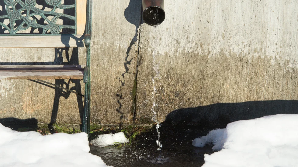 Det har varit ovanligt varmt de senaste dagarna. ”Det är en kraftig avvikelse.”, säger Niklas Einevik, meteorolog på SMHI.