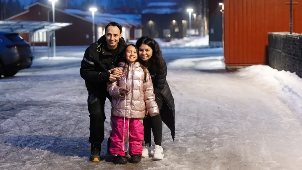 Efter tre månader är familjen återförenad igen.