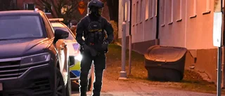 Pojke misstänks för skottlossningen – greps med vapen på sig