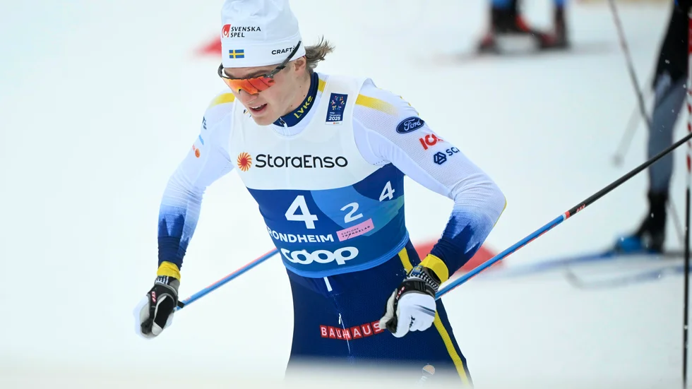 Sveriges Edvin Anger och Oskar Svensson tog brons i VM-lagsprinten.