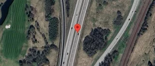 Trasig personbil stör trafiken på väg 263