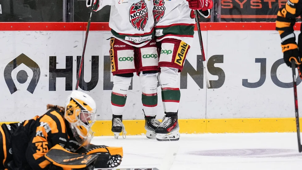 Skellefteå AIK har drabbats av poängavdrag i SDHL efter att ha använt för få hemmafostrade spelare i fyra matcher, det meddelades under onsdagen.