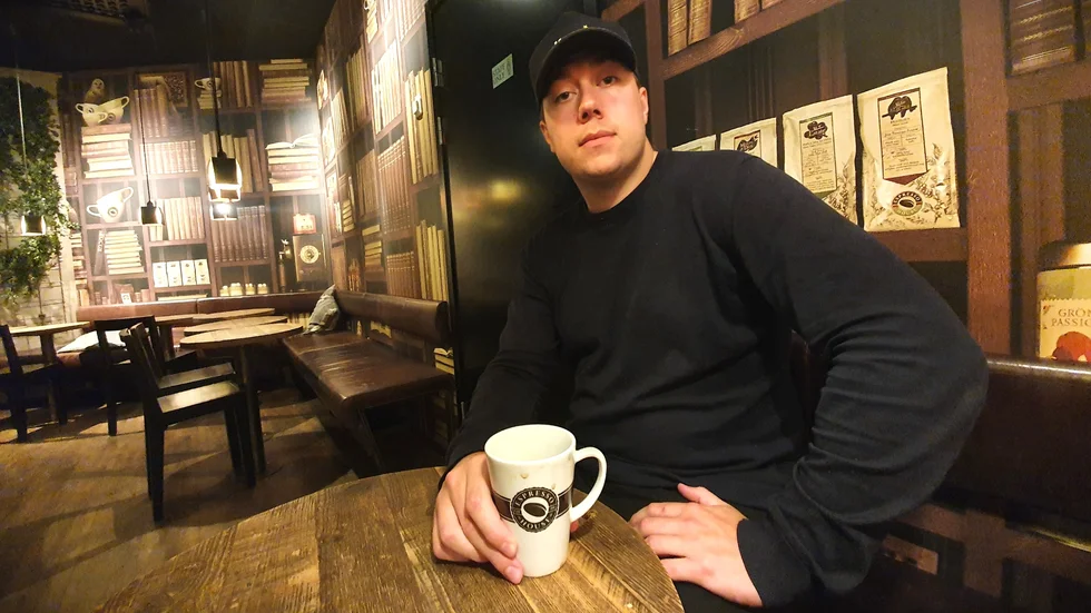 Visby IBK:s Gustav Johansson ställs åter mot Jönköping IK. Där innebandykarriären tog fart.