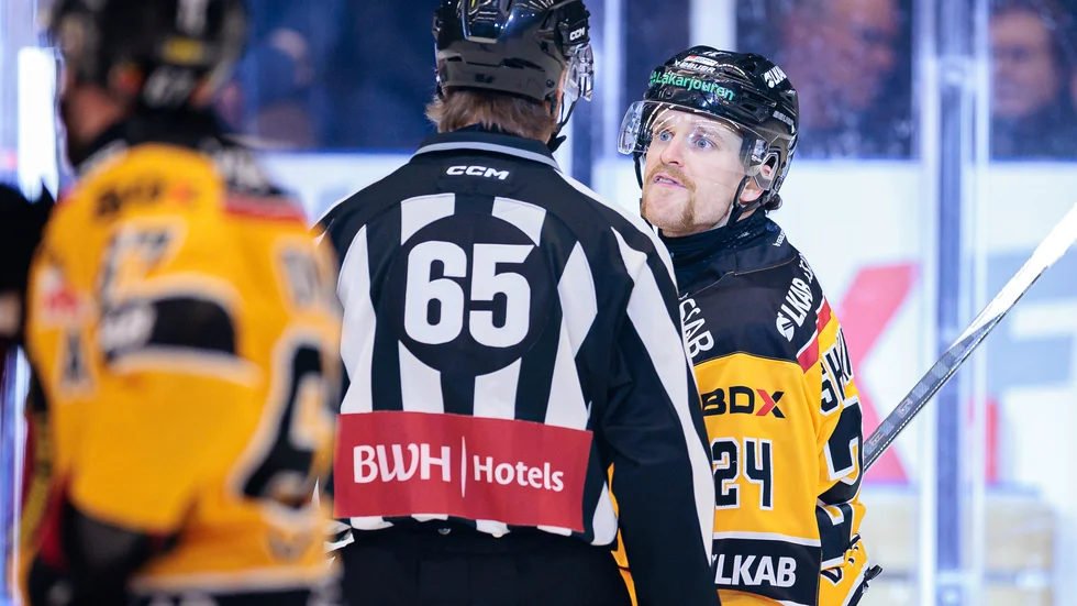 241114 Luleås Brendan Shinnimin under ishockeymatchen i SHL mellan Växjö och Luleå den 14 november 2024 i Växjö. 
Foto: Jonas Ljungdahl / BILDBYRÅN / COP 144 / JO0278