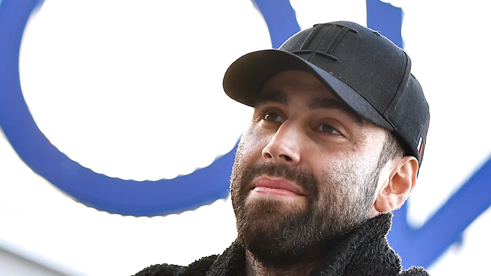 Johan Alms karriär är över som spelare. Däremot fortsätter hockeykarriären som ledare.