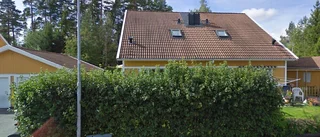110 kvadratmeter stort kedjehus i Enköping får nya ägare