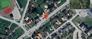 Singelolycka orsakar stopp på väg 977