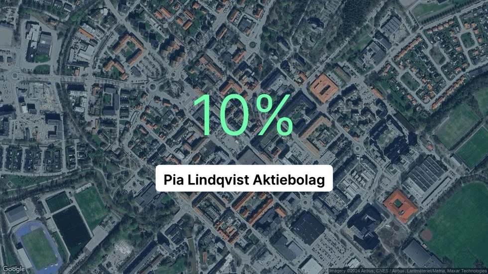 Illustrationen visar rörelsemarginalen för Pia Lindqvist för det senaste året. Bakgrunden är en satellitbild över företagets adress.