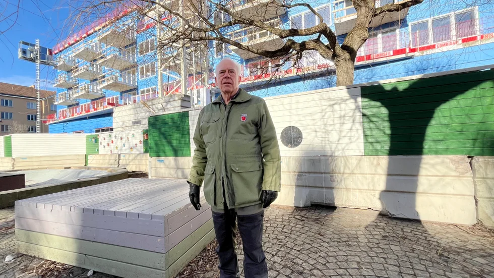 Bertil Carlsson (C), andre vice ordförande i bygg- och miljönämnden, var den enda som reserverade sig mot beslutet att ge Tegelstaden och Joans bygglov för en uteservering framför torghuset. 