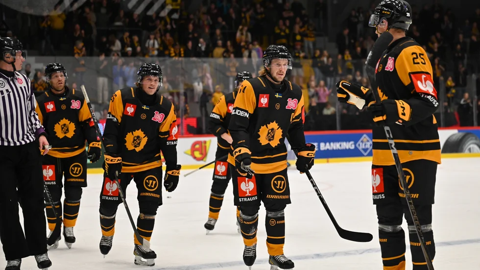 Jonathan Pudas stod för två av målen när Skellefteå AIK vann med 4–2 mot Pelicans.
