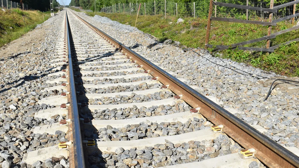 Eftersatt. Under fjolåret rapporterades fler hundra fel om dagen på den åldersstigna svenska järnvägen.