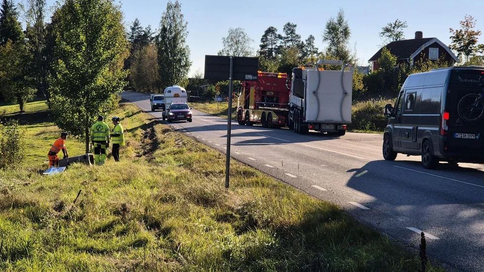 Tappad dieseltank norr om Tjällmo vållade utryckning. 