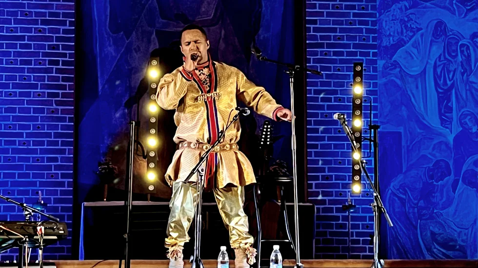 Jon Henrik Fjällgren gav en innerlig konsert: ”Det är som att jag läser ur min dagbok”, sade han till publiken.