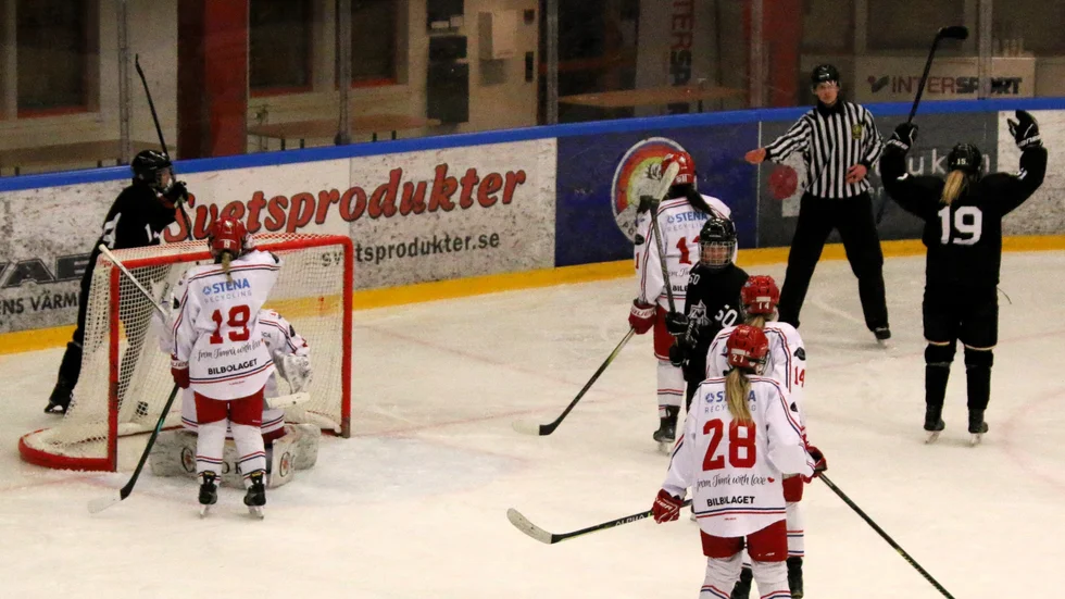 Munksund vann premiären i division 2 mot Timrå med klara 7-2.