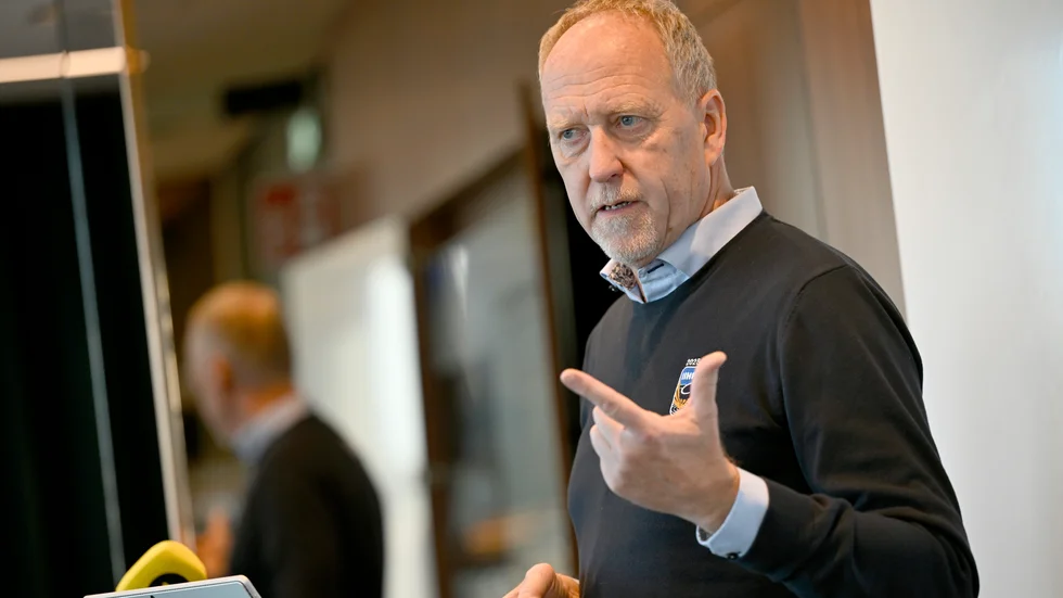 VM-organisationens generalsekreterare Tony Wiréhn på en pressträff inför ishockey-VM 2025 i Stockholm.