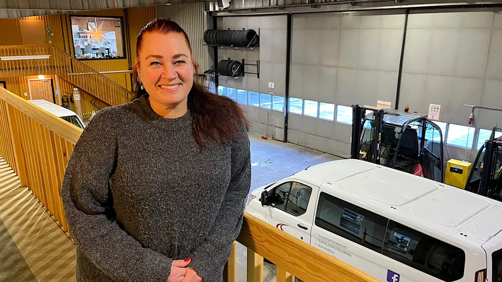 "Jag har suttit på kontor i 20 år", säger Pia Holmquist som nu ser fram emot att bli bussförare. Hon är en av eleverna på utbildningen i Hultsfred.