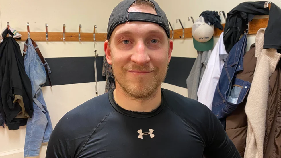 Marcus Schelin ska nu ta hand om familjen och träna crossfit efter 22 år med A-lagshockey. Avslutningen i Maifs kval blev perfekt med tre mål och säkrat kontrakt i division 2.