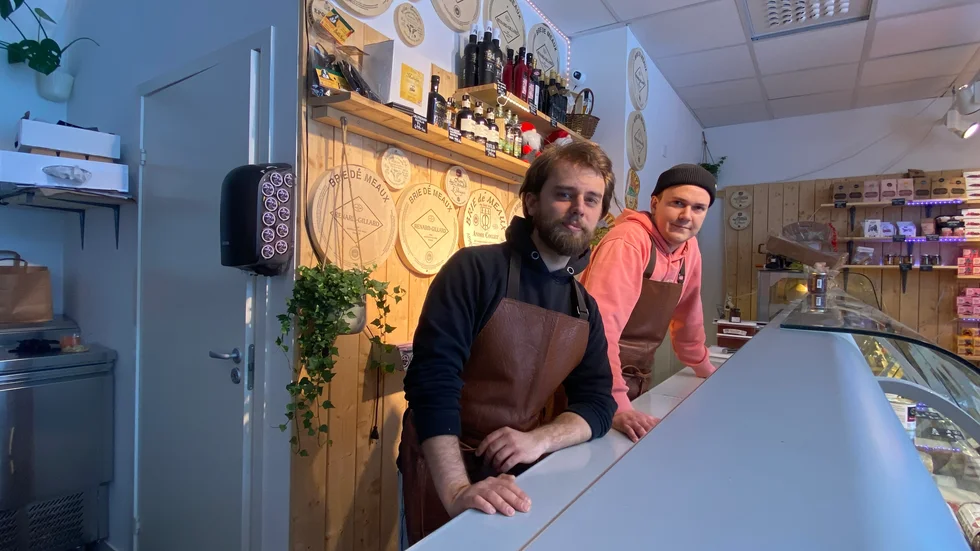 Anton Derblom och Rickard Karlsson som i dag driver Rosendal Ost och chark ska tillsammans med David Liambi som har restaurangen Taquesitoz öppna delibutik S:t Per gallerian.