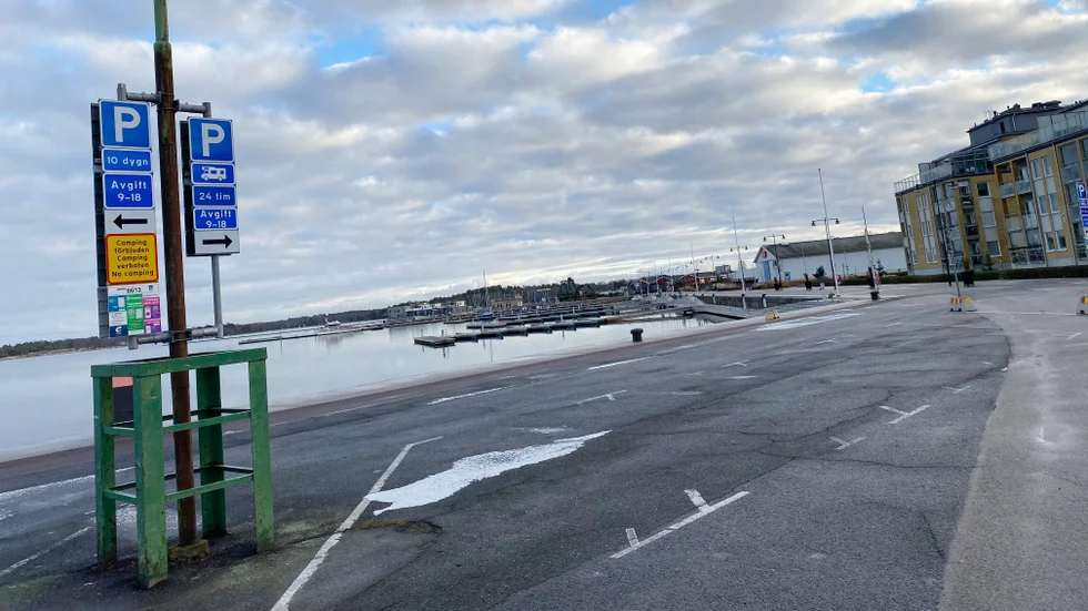 Det är på den här delen av parkeringen som husbilar nu får stå i ett dygn.