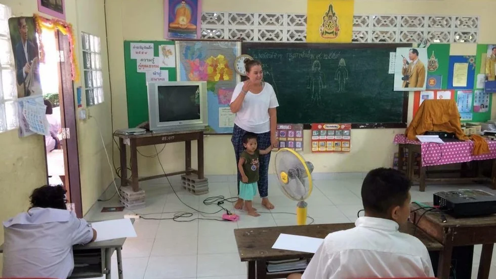 Lisa och de andra volontärerna ansvarade för två engelskalektioner per dag, på skolan som drivs av samma organisation som driver barnhemmet.