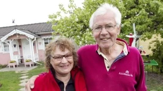 Hemma hos Anita Johansson och Göte Westerberg i deras kolonistuga på Furugatan 33 ,Flora.