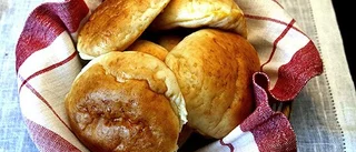 Hon kan baka saftigt och glutenfritt