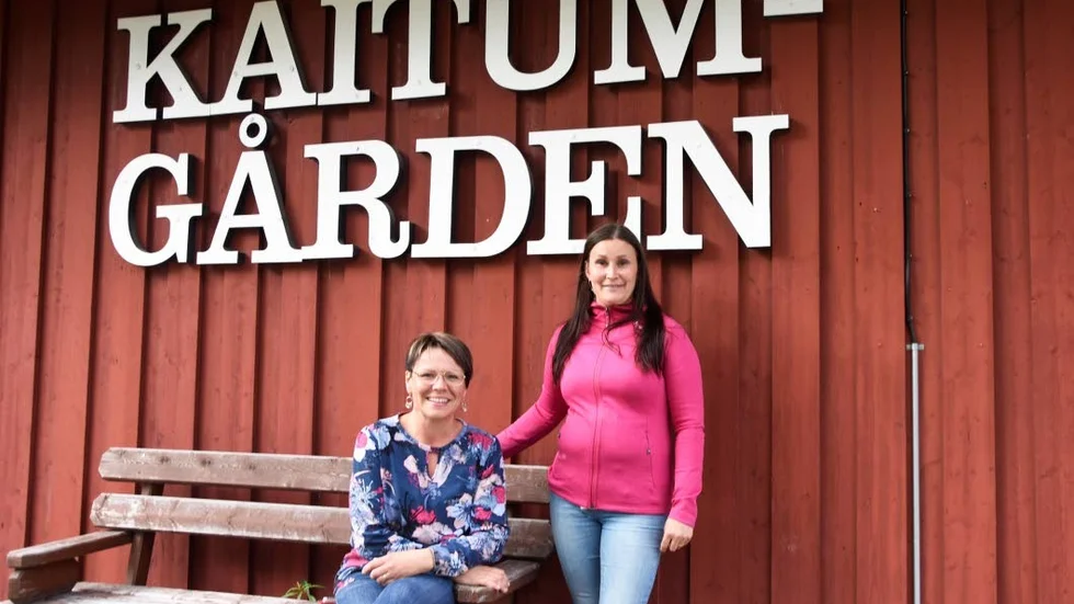 Kaisa Sandström och Lena Bergqvist sköter Kaitumgårdens Instagramkonto.