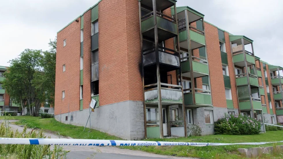 Under torsdagen häktades en 20-årig man misstänkt för mordbrand i Malmberget.