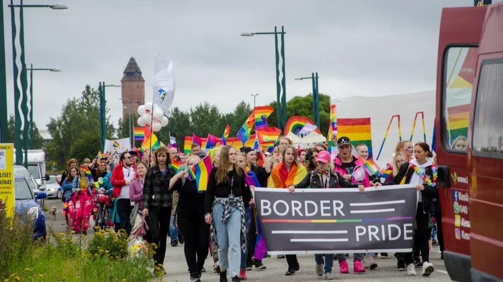 Här passerade tåget gränsen till Finland.