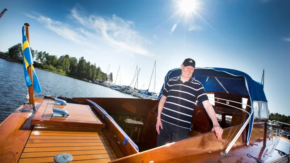 Nisse Holmgrens k-märkta motorbåt Jenny erbjuder en elegant uppvisning i hantverksskicklighet och 60-talsdesign.