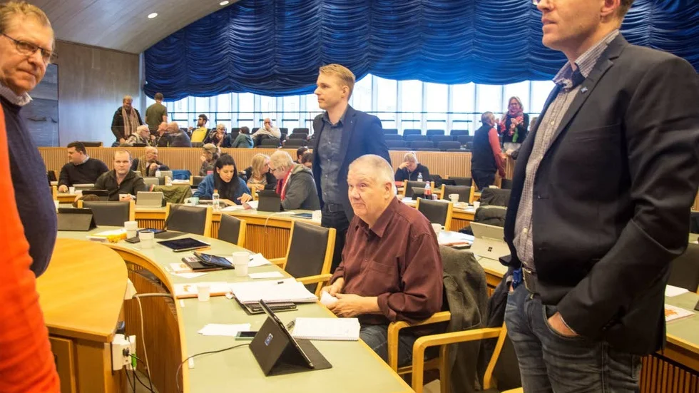 Oppositionen vann i kommunstyrelsen, men när motionen ska behandlas i kommunfullmäktige kan pendeln svänga igen.