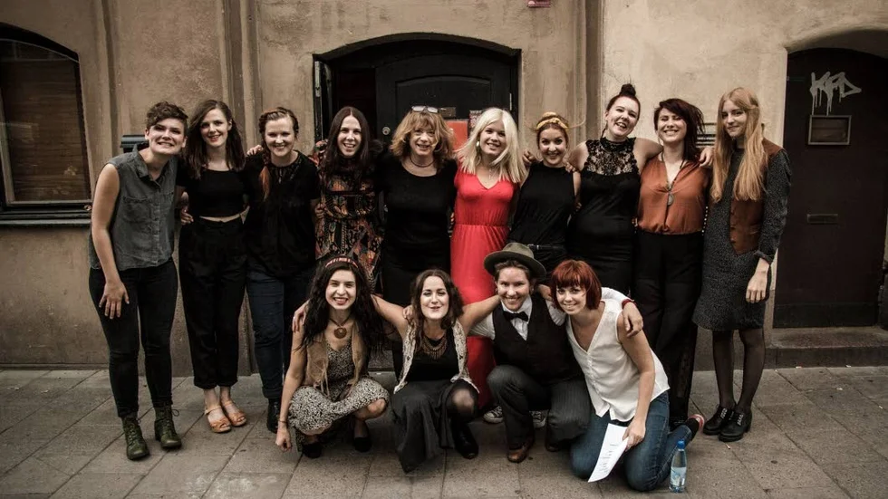 Musikkollektiv. Ladies got the blues har medlemmar, alla kvinnor,  i hela landet och spelar blues i olika konstellationer.