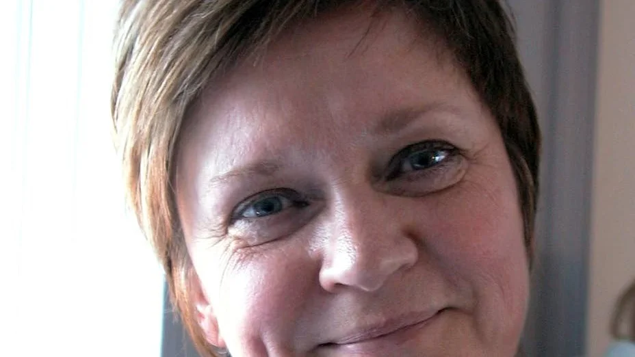 Sopran. Ibba Andersson, sopran och sångpedagog, älskar att sjunga och baka. På fredag sjunger Ibba i Veckholms kyrka bland annat ett par av C J L Almqvists vackra Songes.