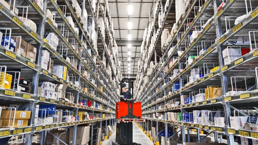 Efterfrågad av branschen. Flera företag i logistik- och lagerbranschen har etablerat sig i Enköping de senaste åren. Nu planeras en ny inriktning på gymnasiet, reservdelsspecialist.