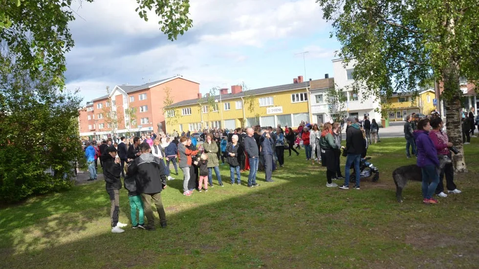 Många Kalixbor samlades i Grodparken.