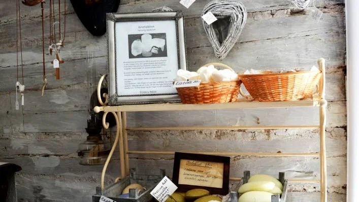 Gårdsbutik. Gårdsbutiken ligger bredvid restaurangen.