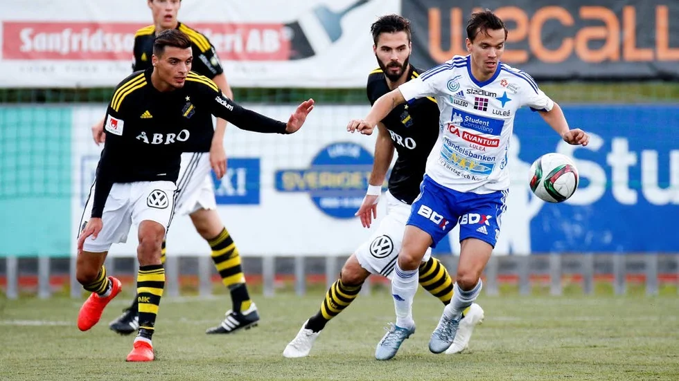 Det var efter Svenska Cupen-matchen mot AIK som intresset för den snabba mittfältaren ökade.