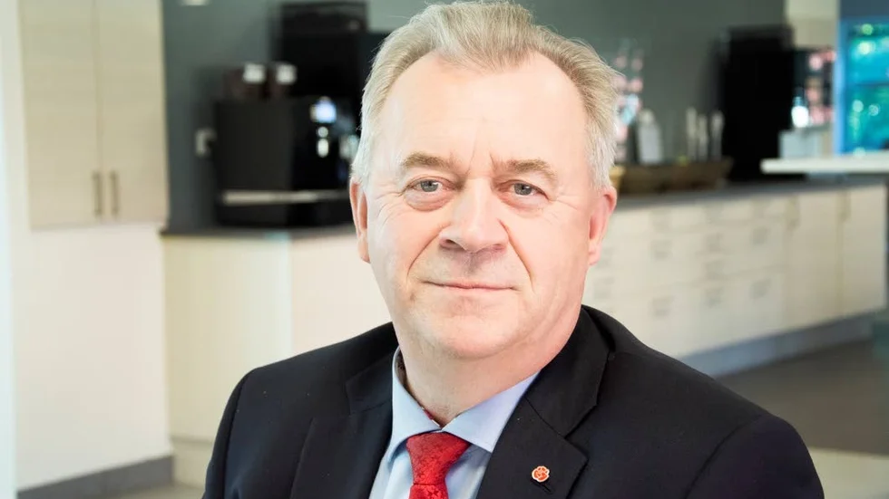 Mår bra. Sven-Erik Bucht drabbades av en hjärtinfarkt i somras, men har återhämtat sig. Nu meddelar han att han vill fortsätta som landsbygdsminister.