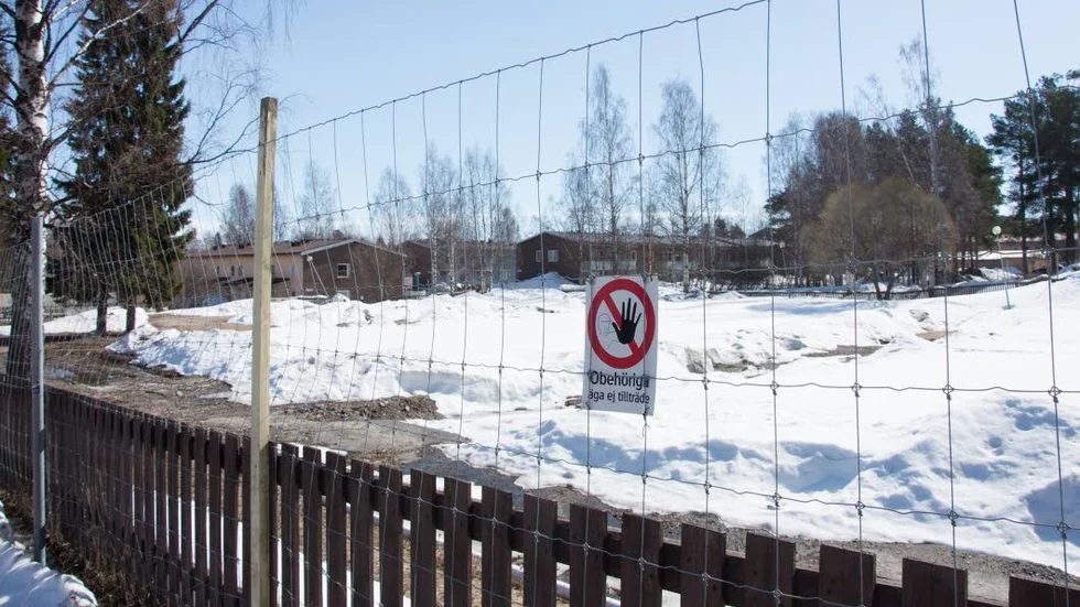 Tomten där Strandens förskola på Porsön tidigare låg. Här ska  Lulebo bygga två flerfamiljshus med 72 lägenheter